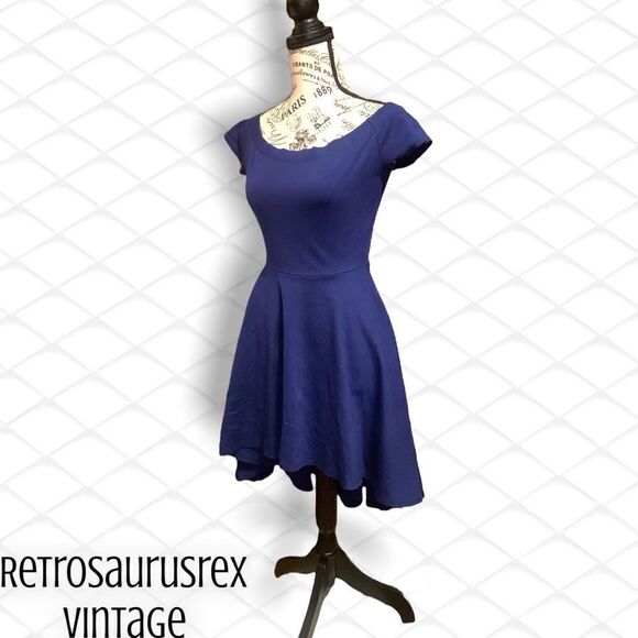 Windsor All The Rage Navy Blue High Low Skater Dress, Medium - Picture 2 of 9